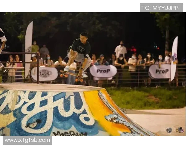 西安飞盘队在世界滑板锦标赛中的个人能力展现与精彩表现分析 西安飞盘队在世界滑板锦标赛中的个人能力展现与精彩表现分析