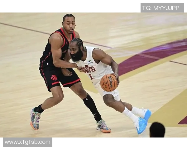 2017年NBA季后赛骑士与猛龙第三场精彩对决回顾与分析 2017年NBA季后赛骑士与猛龙第三场精彩对决回顾与分析
